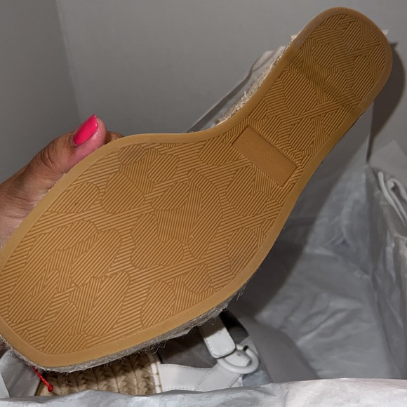 Brand New  Full set Veronica Beard Reema Wedges - Picture 13 of 13